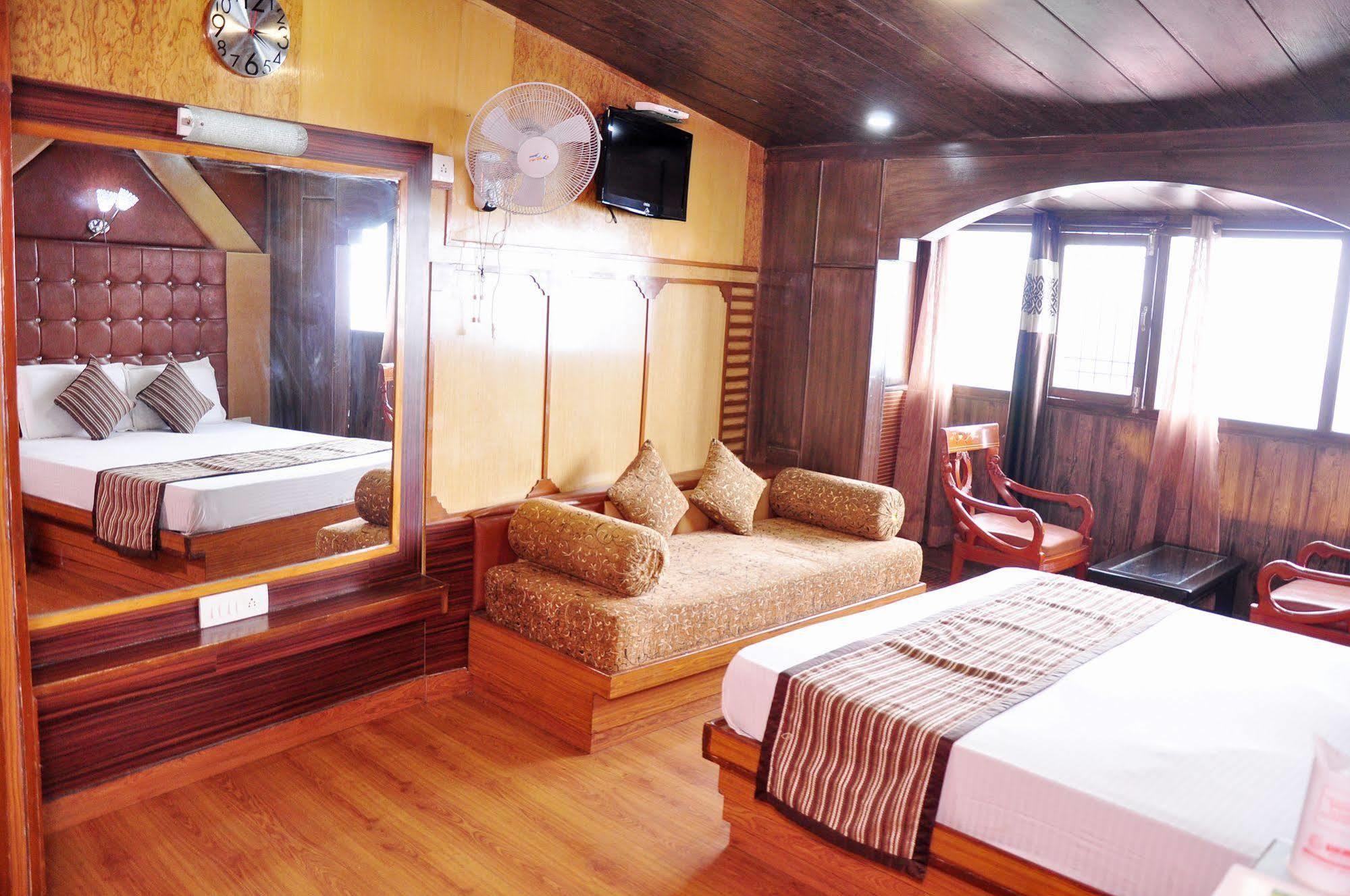 Hotel Sidharath Shimla Exterior photo