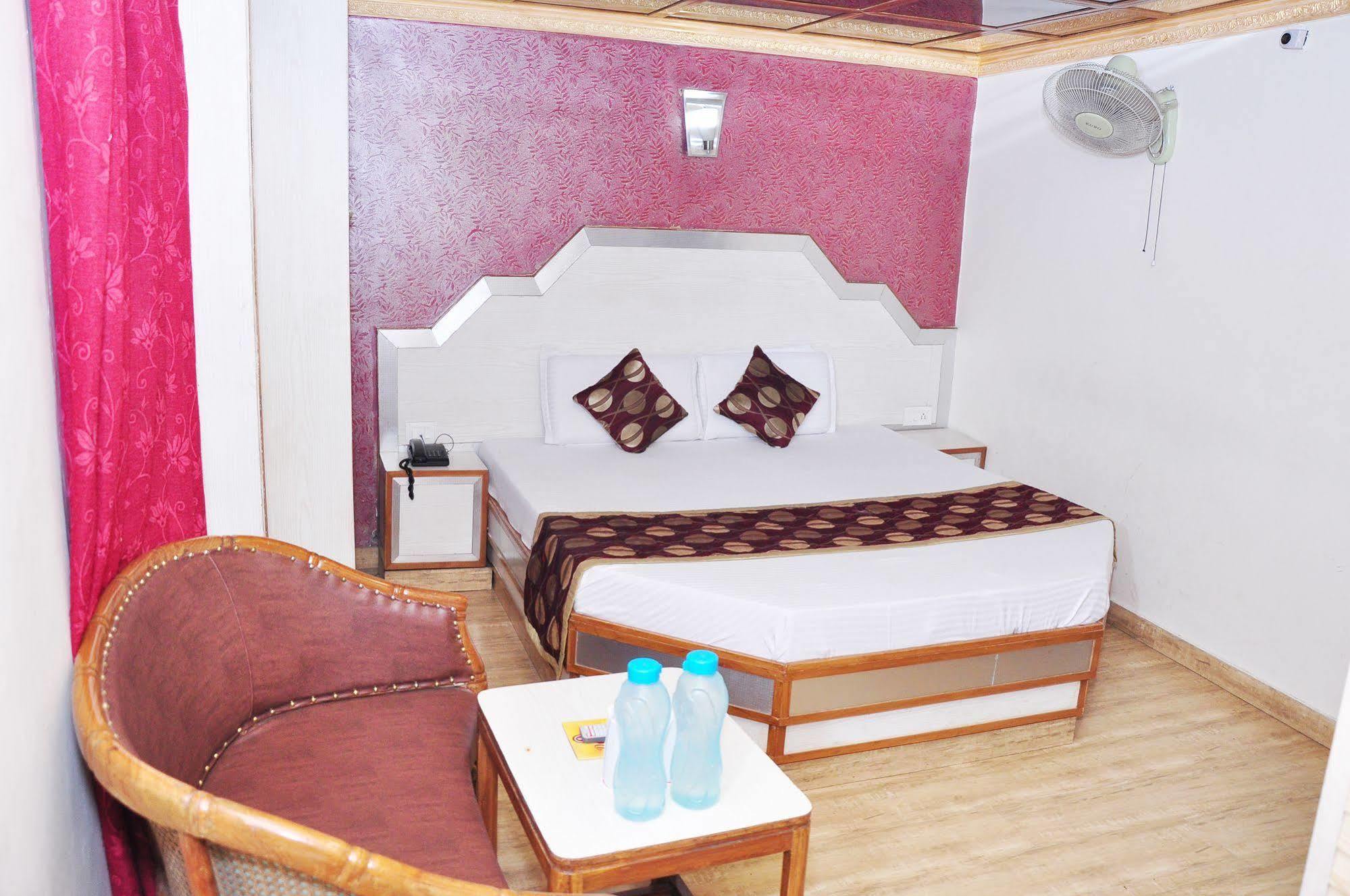 Hotel Sidharath Shimla Exterior photo
