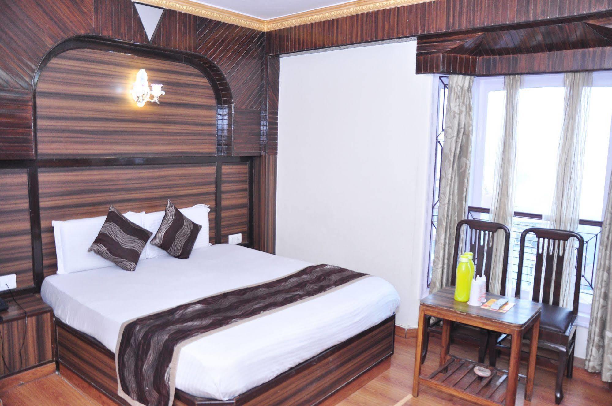 Hotel Sidharath Shimla Exterior photo