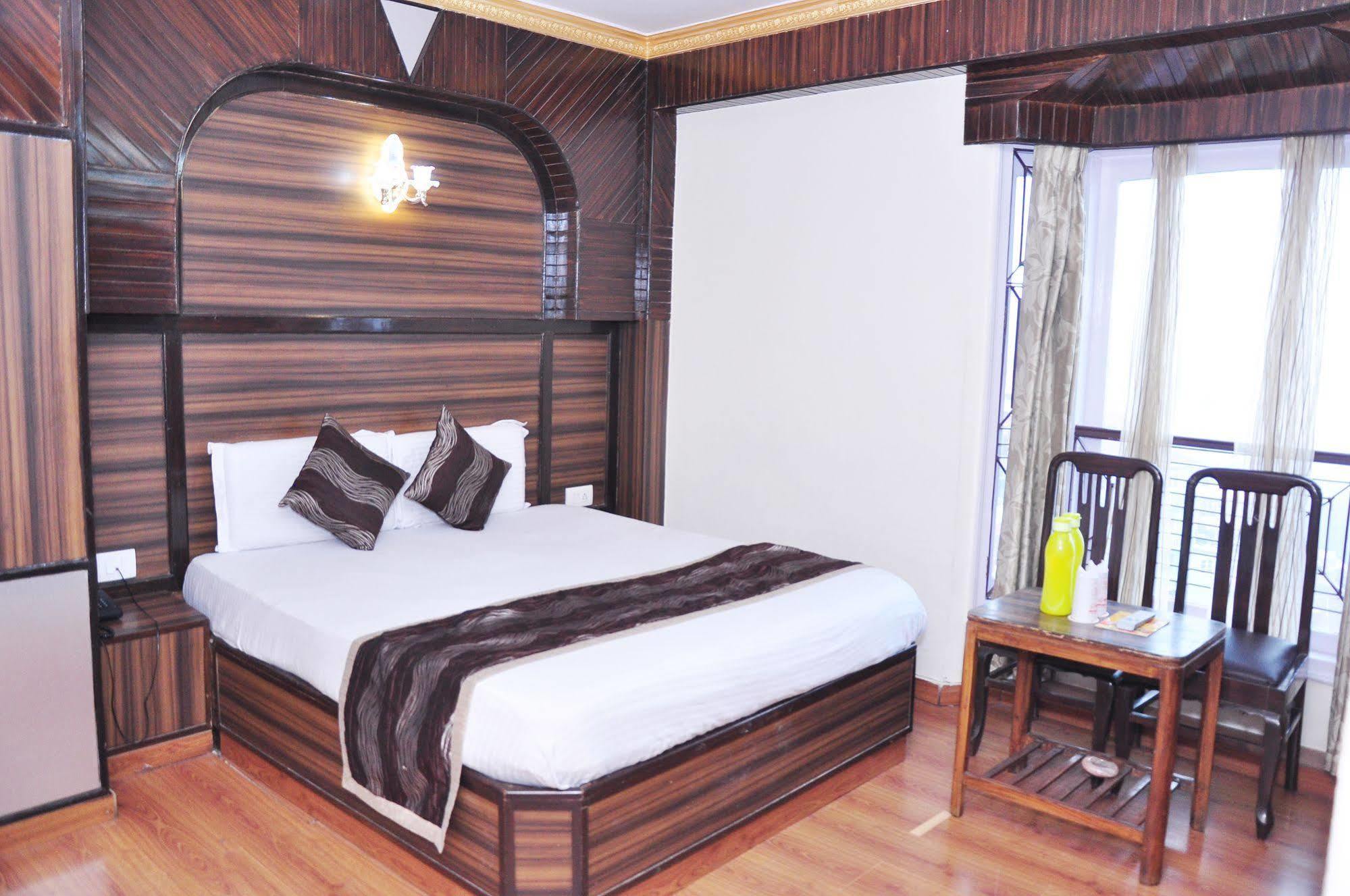 Hotel Sidharath Shimla Exterior photo